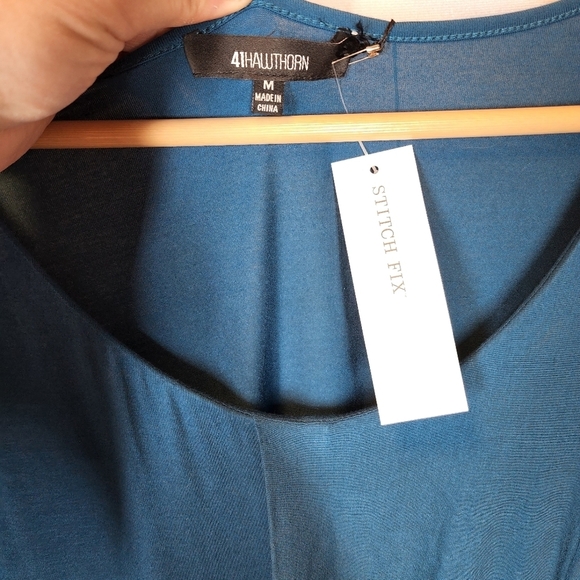 NWT Stitchfix 41 hawthorn Milano twist-front crew neck knit top. - Picture 2 of 8